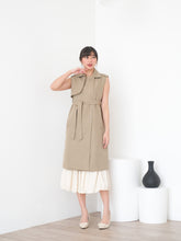 Load image into Gallery viewer, Naoki Long Vest Brown

