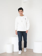 Load image into Gallery viewer, Griffin Sweatshirt White
