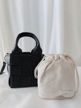Load image into Gallery viewer, Hadley Sling Bag
